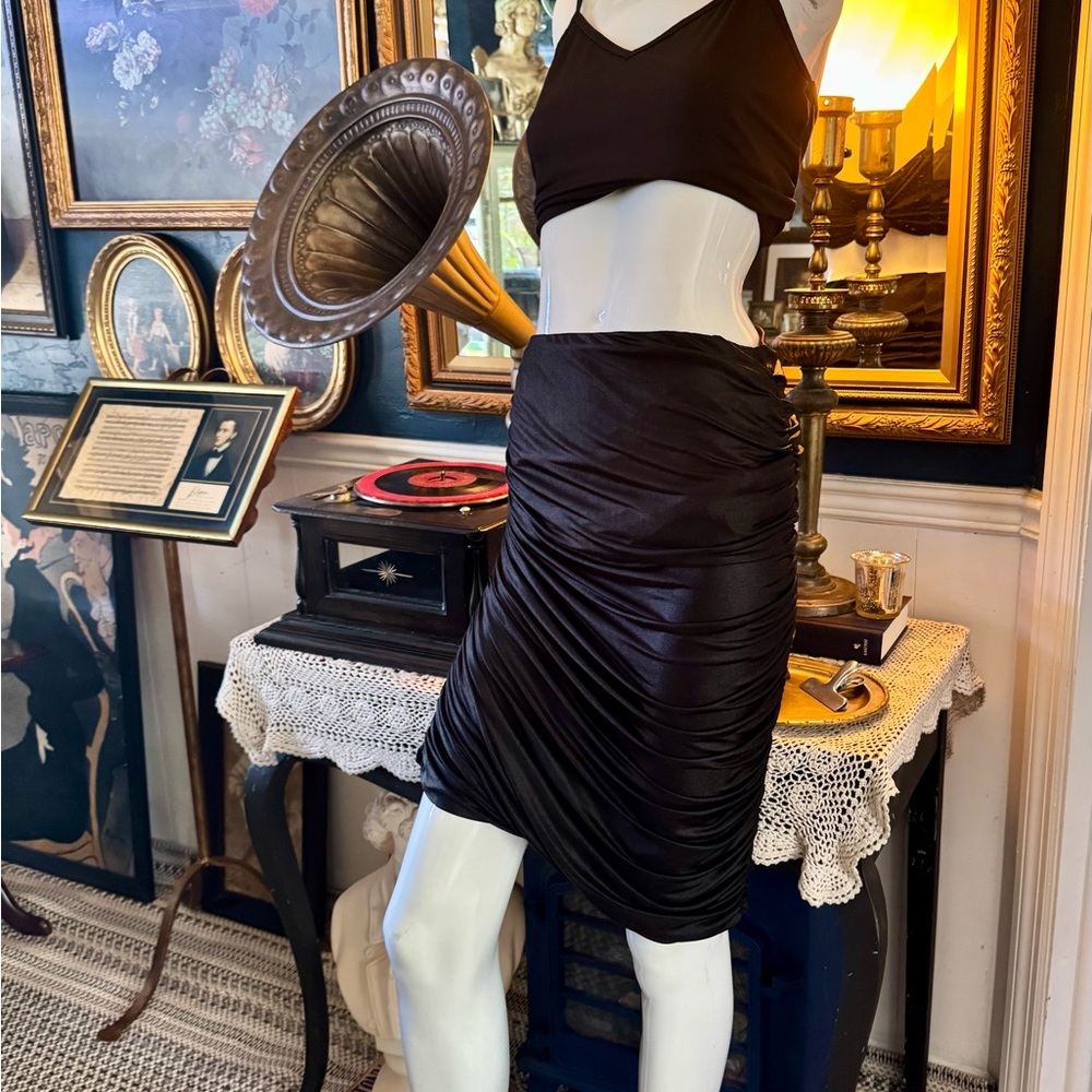 Elegant Black Ruched Skirt